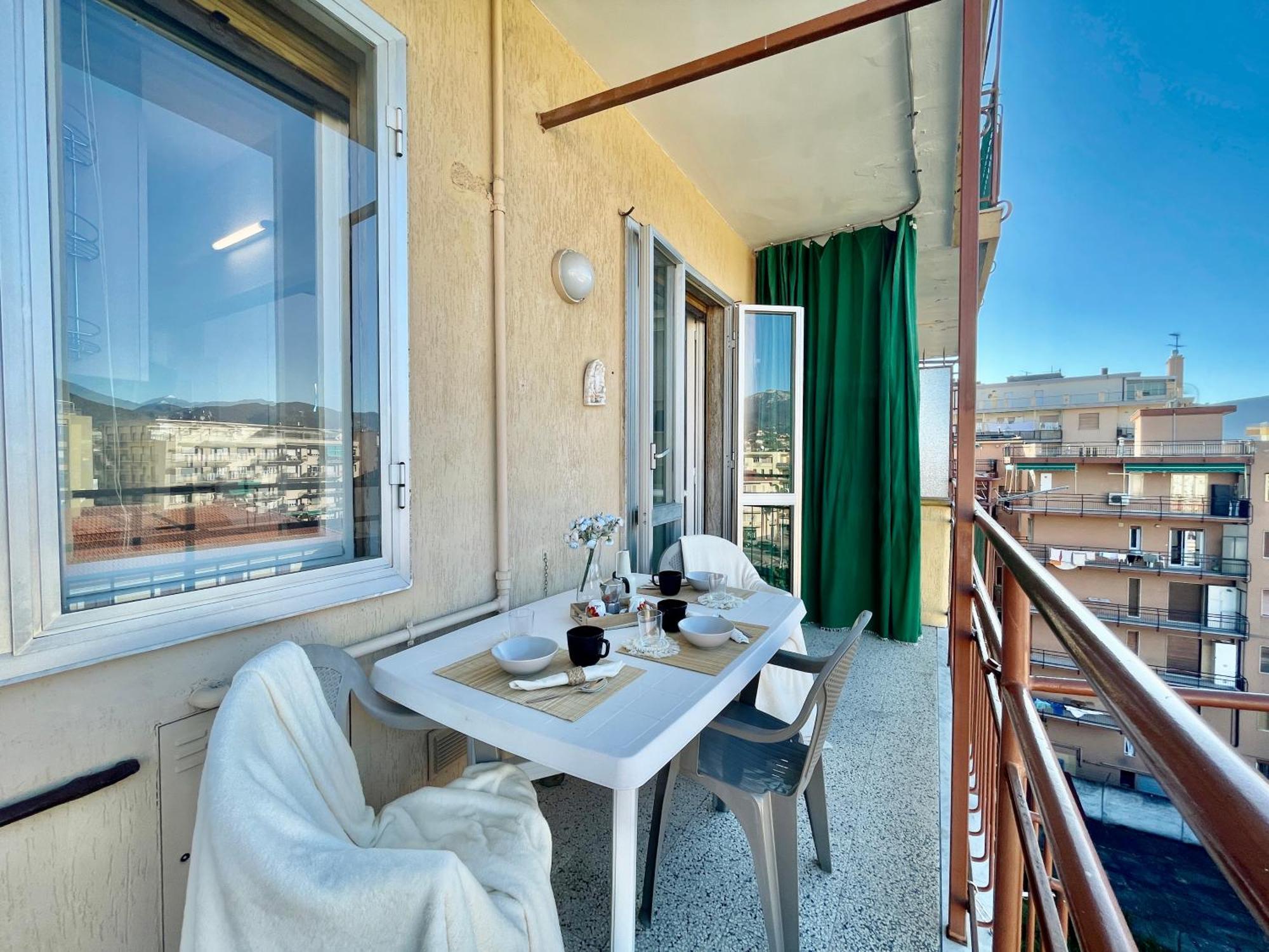 شقة 150Mt Dal Mare Monolocale In Centro Con Vista Aperta, Wi-Fi E A/C لوانو المظهر الخارجي الصورة