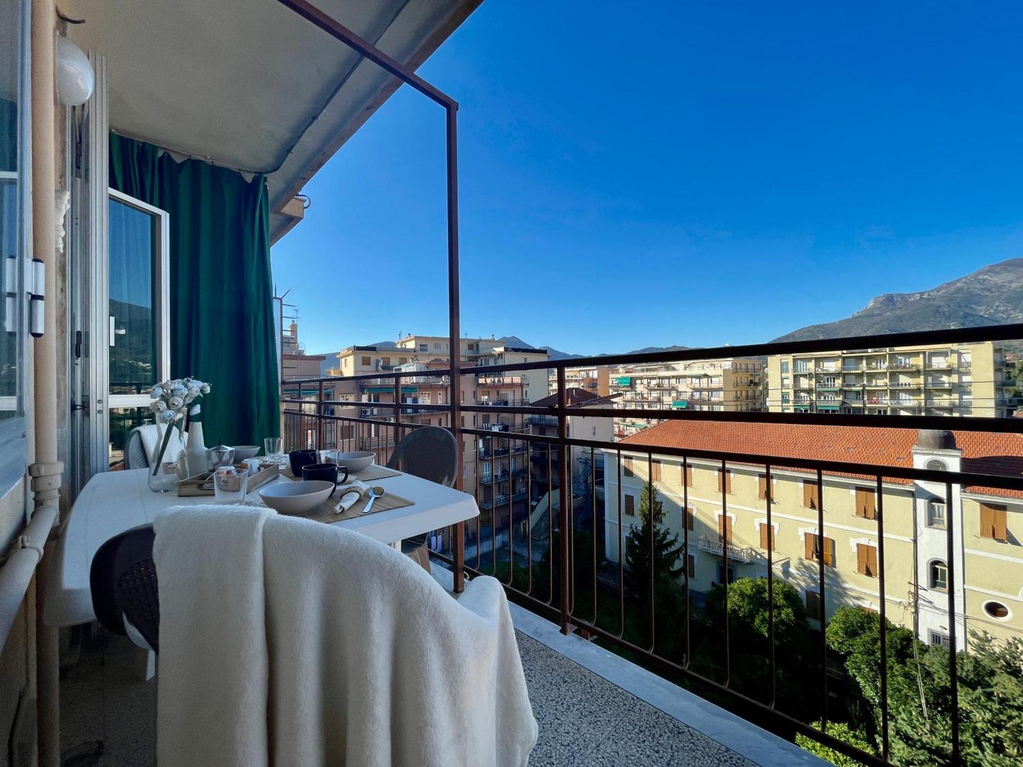 شقة 150Mt Dal Mare Monolocale In Centro Con Vista Aperta, Wi-Fi E A/C لوانو المظهر الخارجي الصورة