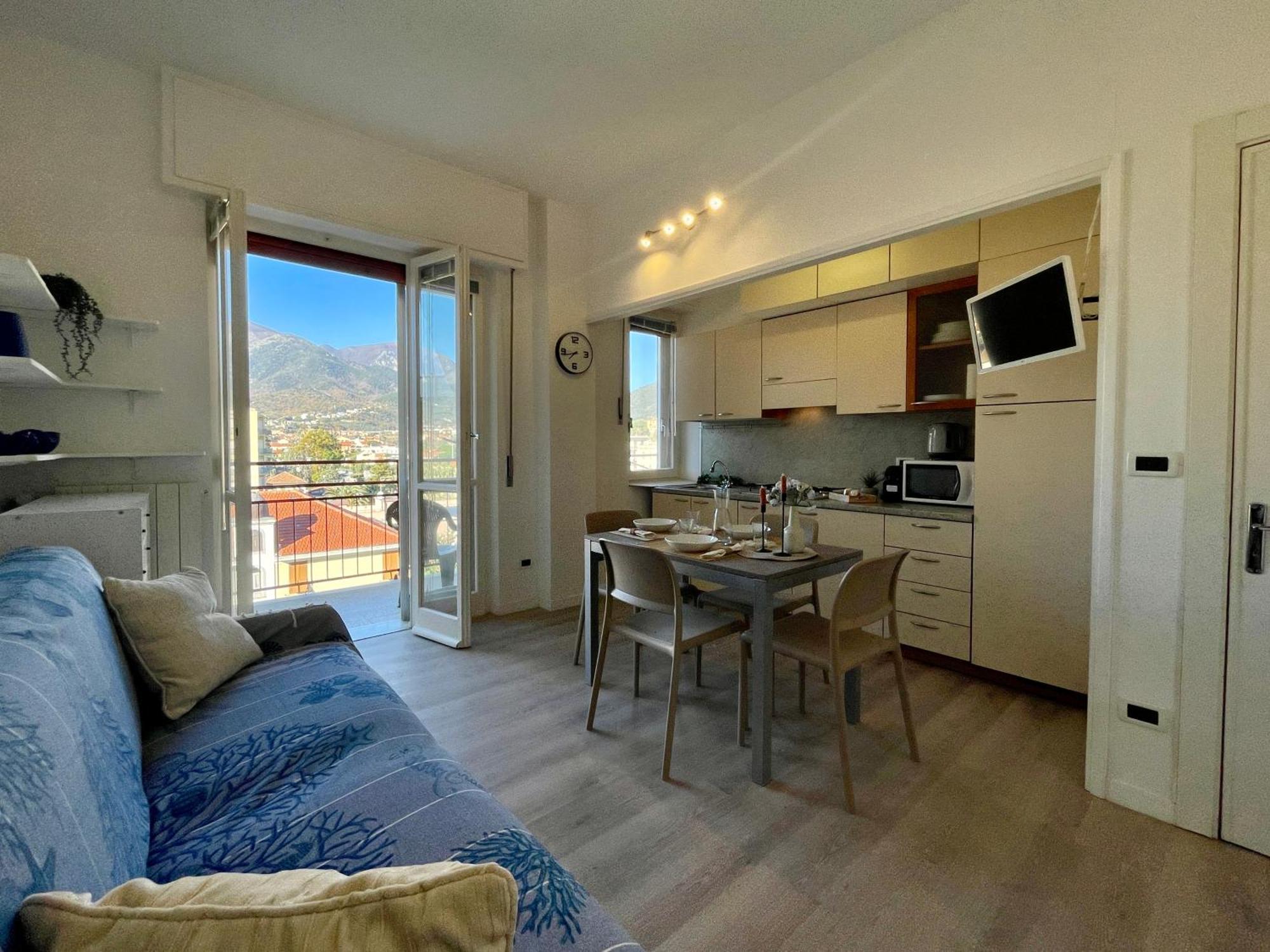 شقة 150Mt Dal Mare Monolocale In Centro Con Vista Aperta, Wi-Fi E A/C لوانو المظهر الخارجي الصورة