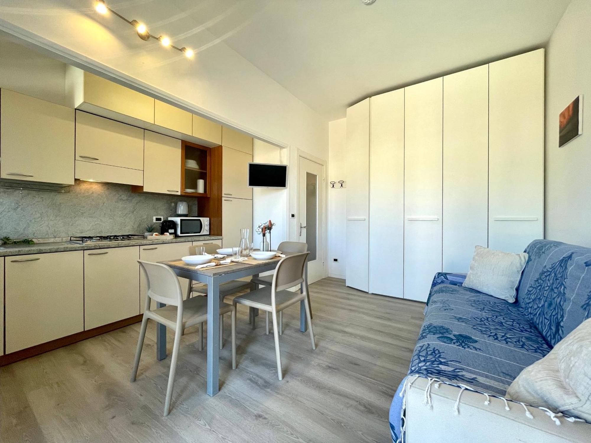 شقة 150Mt Dal Mare Monolocale In Centro Con Vista Aperta, Wi-Fi E A/C لوانو المظهر الخارجي الصورة