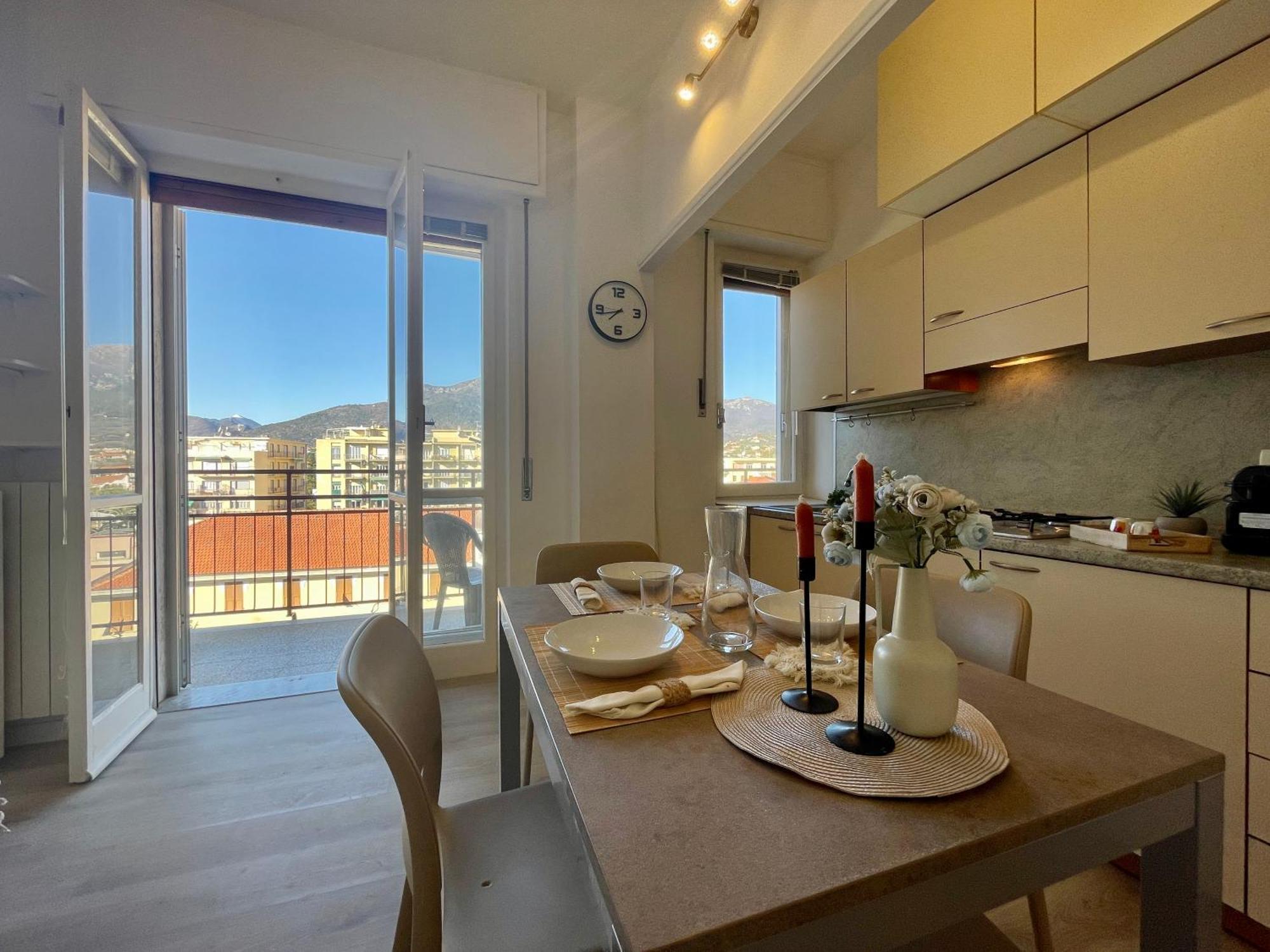 شقة 150Mt Dal Mare Monolocale In Centro Con Vista Aperta, Wi-Fi E A/C لوانو المظهر الخارجي الصورة